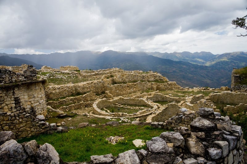 Das mystische Kuelap. Quelle: Renzo Tasso/ PromPerú.