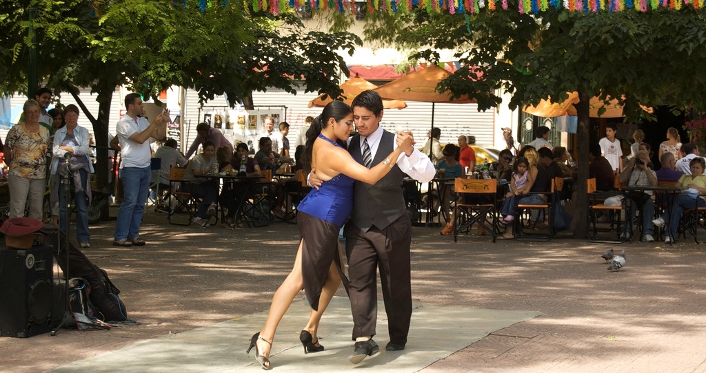 Sonntagstango auf der Plaza Dorrego. Quelle:flickr