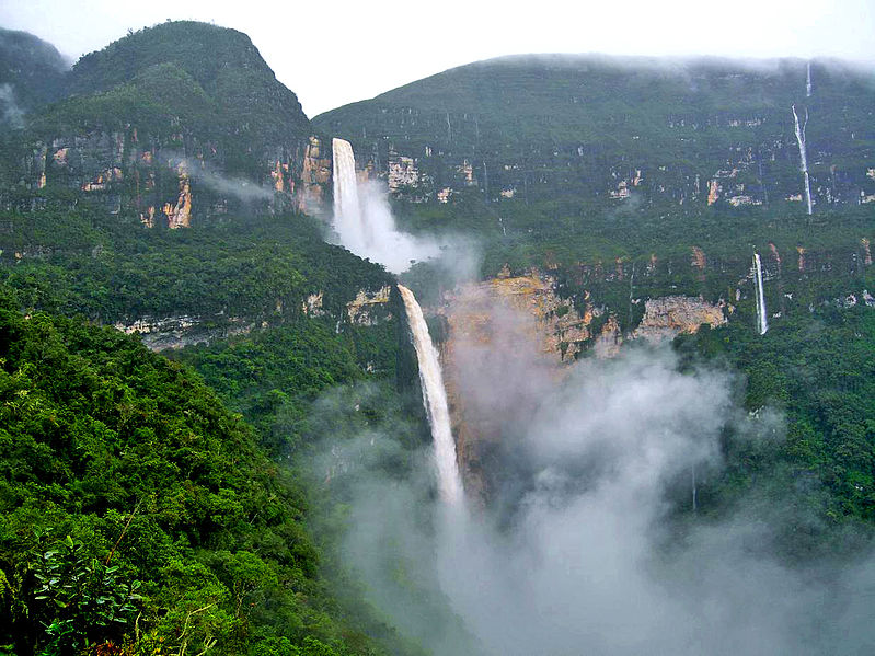 Der atemberaubende Gocta Wasserfall: Einer der höchsten auf Erden. Quelle: Wikipedia.