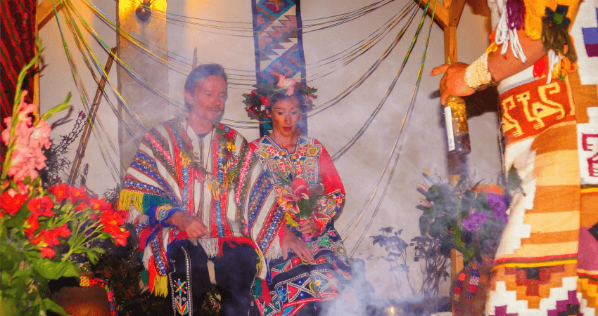 Steffi und Simon während ihrer Zeremonie in Cuzco.