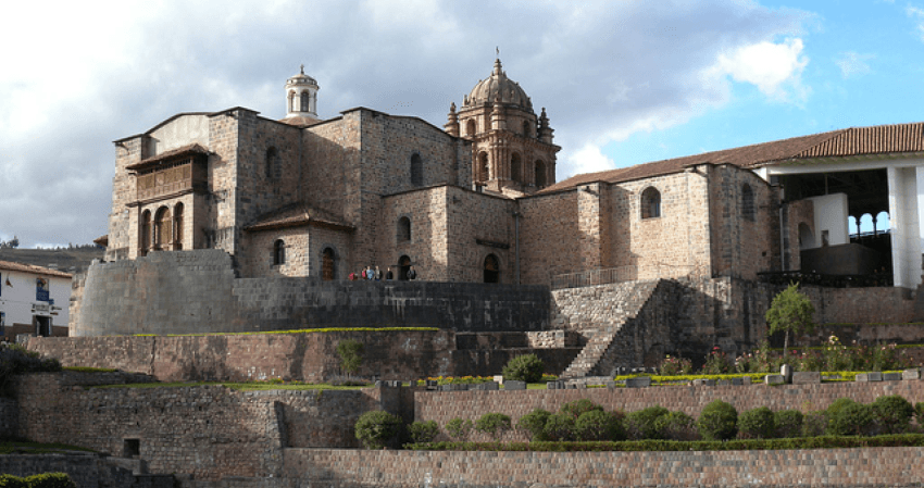 Das Kloster Santo Domingo in Cusco.