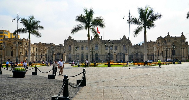 Die Plaza de Armas von Lima.