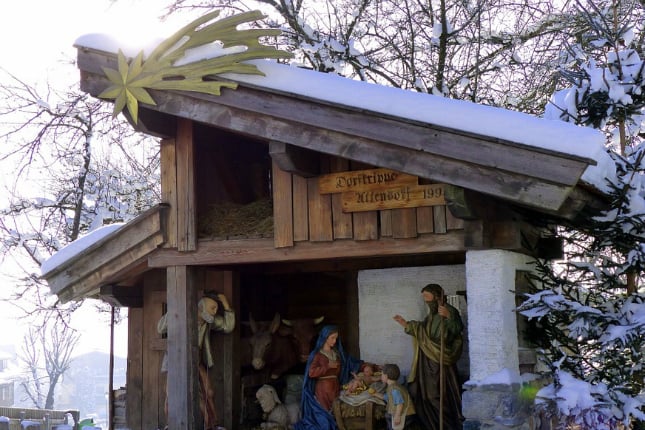 Weihnachten in Südamerika:  Eine Krippe mit Schnee werden die Kinder in Sucre wohl nicht entdecken! 